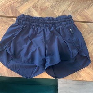 Lululemon Tracker 4 Shorts